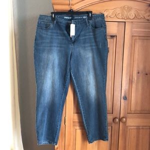 NWT size 18 Boyfriend Jeans